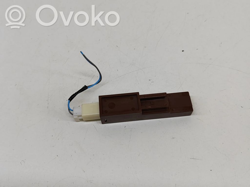 Lexus UX Keyless system antenna