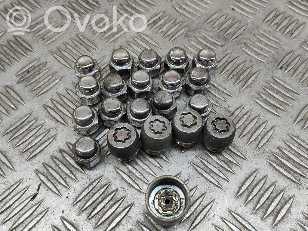 Tuercas/tornillos   B00237160B