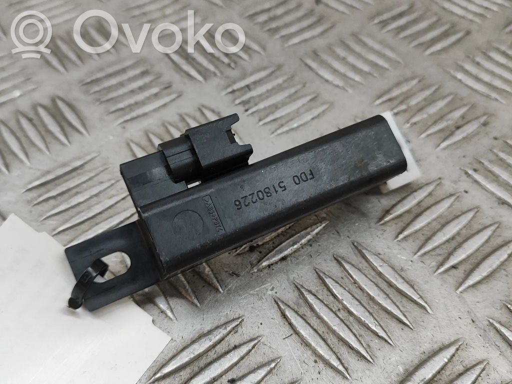 Nissan Leaf II (ZE1) Keyless system antenna 