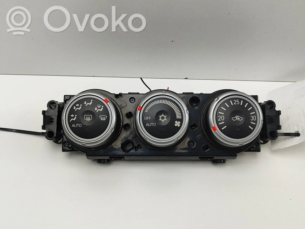 Mitsubishi Lancer VIII Przełącznik / Włącznik nawiewu dmuchawy 