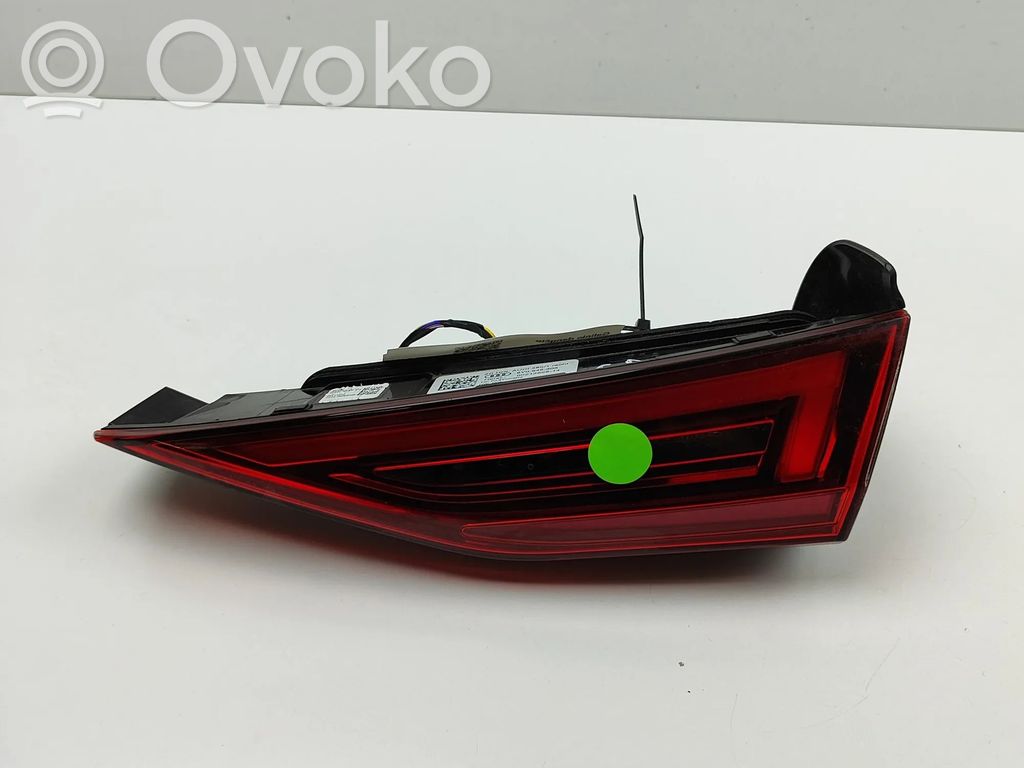 Audi A3 8Y Takaluukun takavalot 