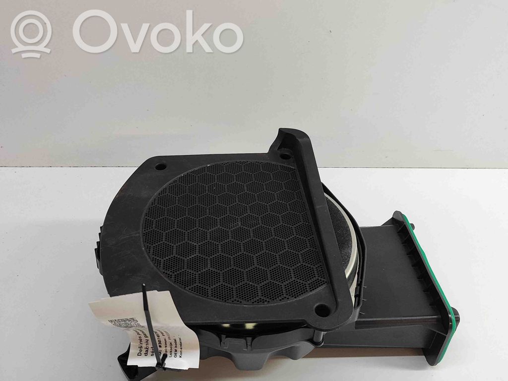 Enceinte subwoofer   6811918,6826950