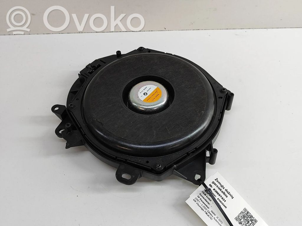 BMW iX Subwoofer 