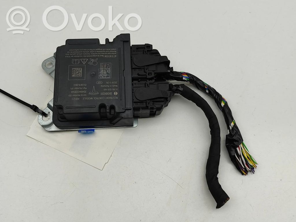 Tesla Model Y Airbag control unit/module 