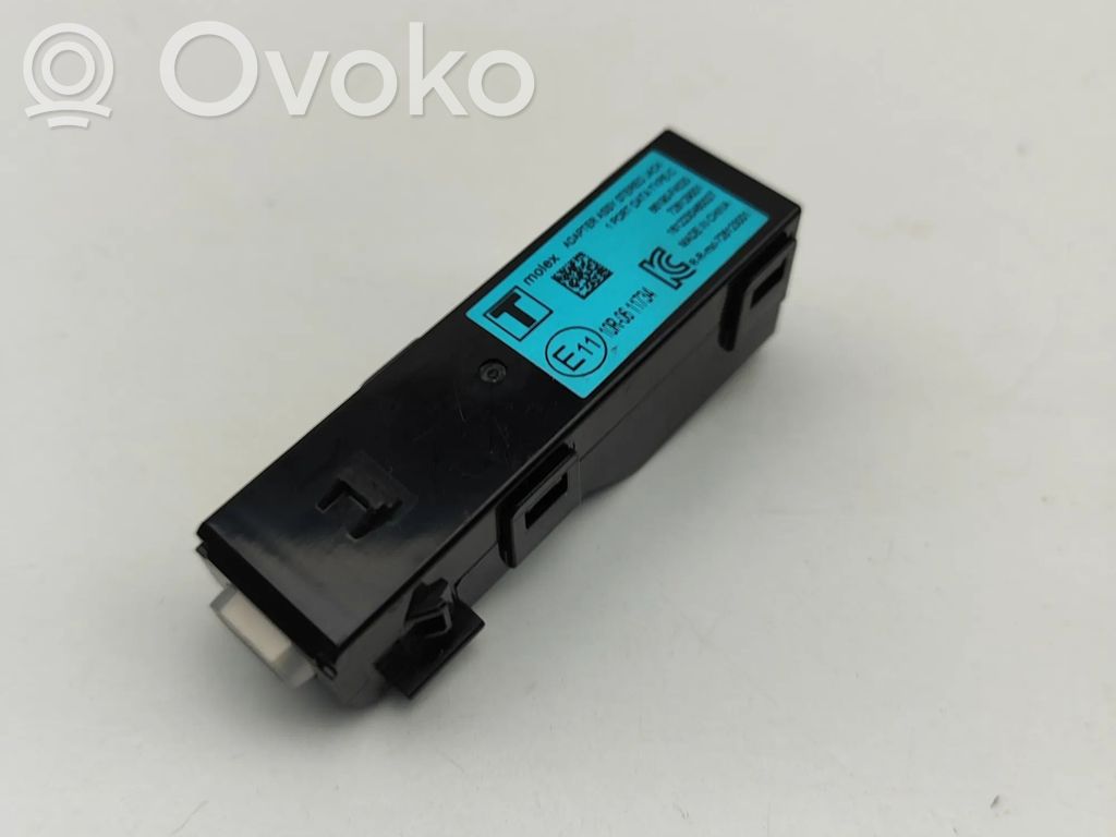 Toyota C-HR II Enchufe conector USB 