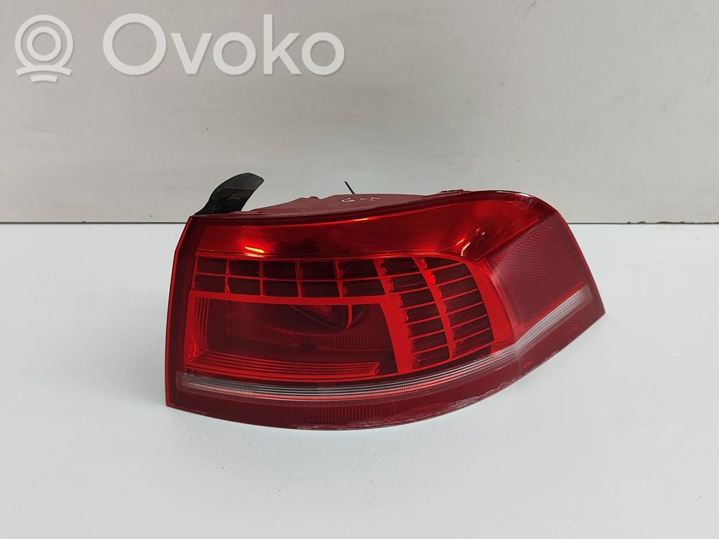 Volkswagen PASSAT B7 Luci posteriori 