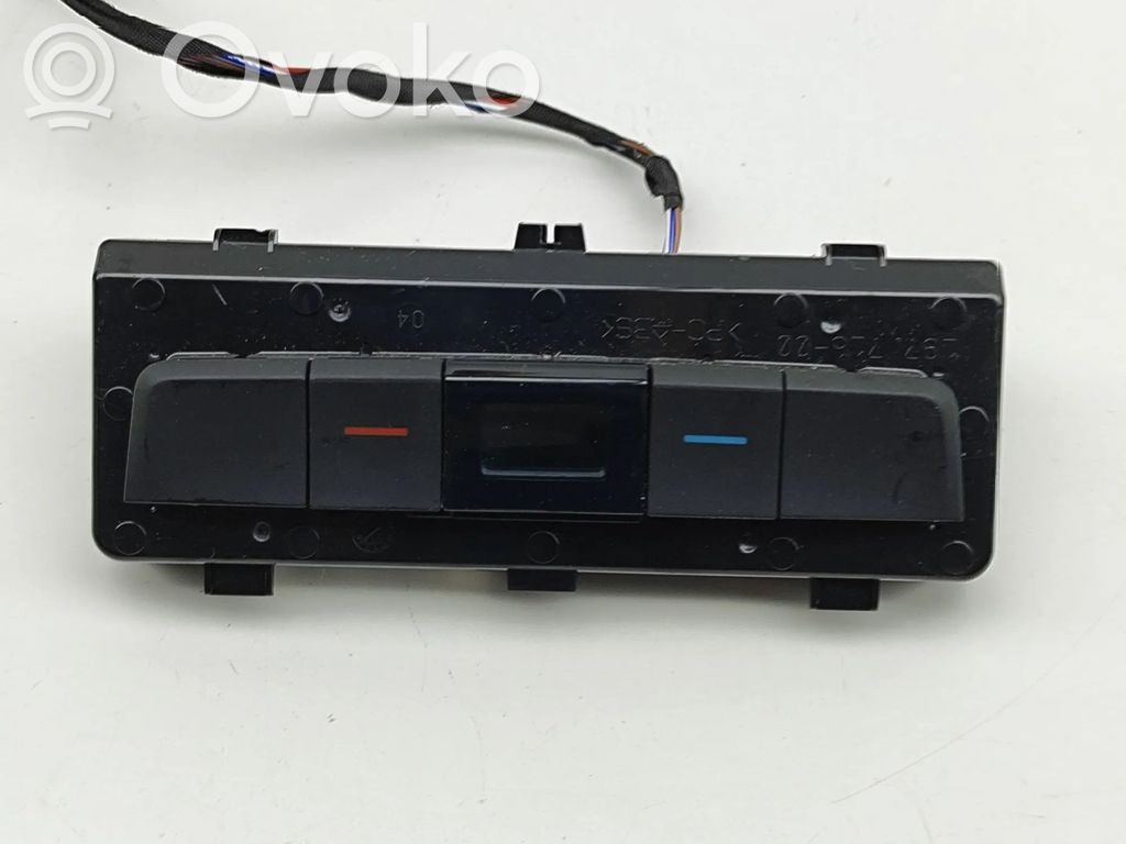 Skoda Enyaq iV Interior fan control switch 