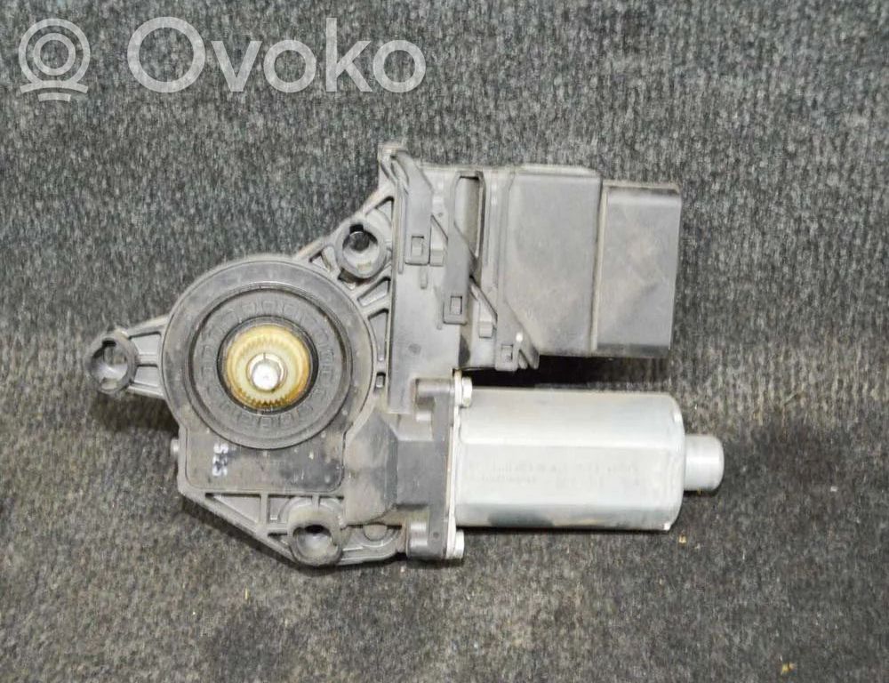 Volkswagen Golf VI Asa reguladora de la puerta trasera 