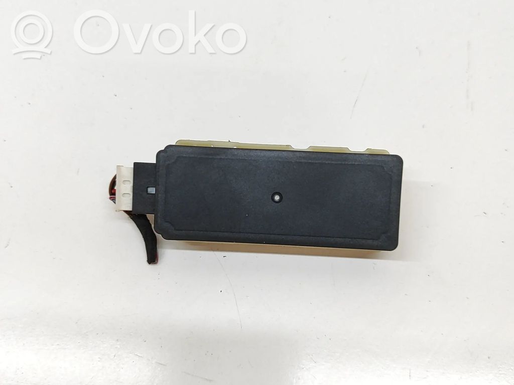 BMW X2 U10 Antena systemu bezkluczykowego 