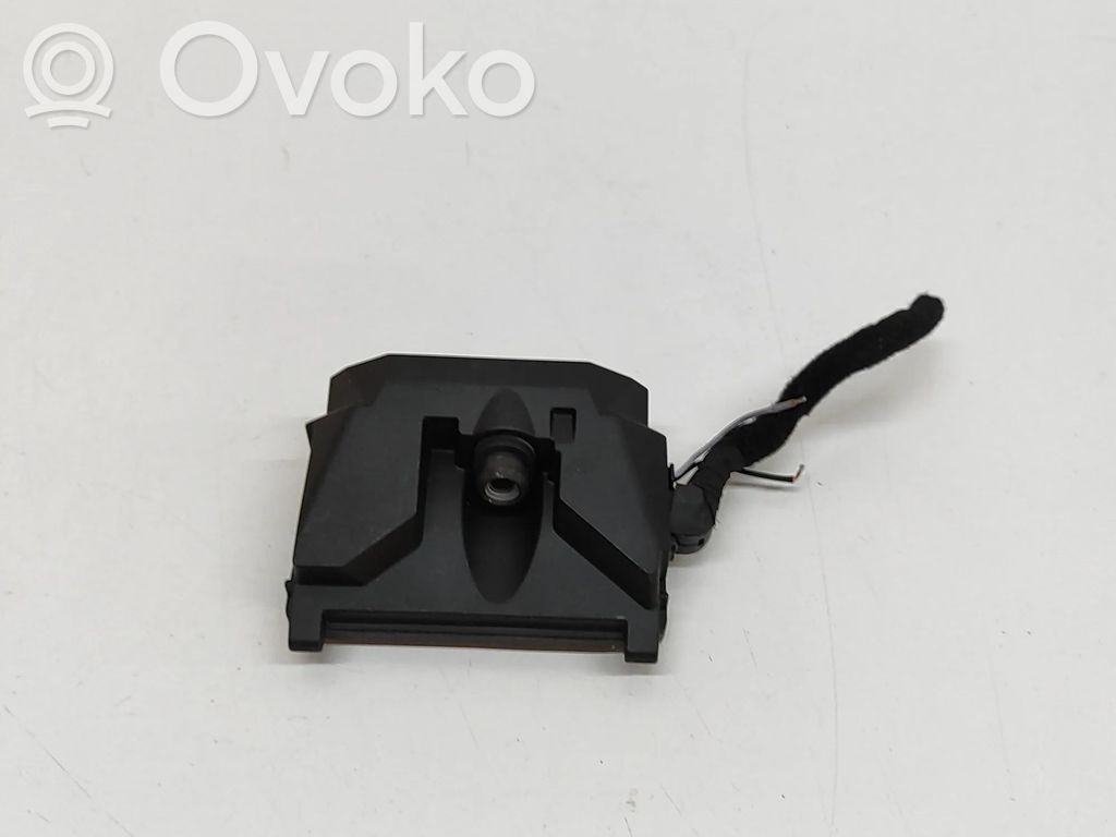BMW 8 G14 Windshield/windscreen camera 