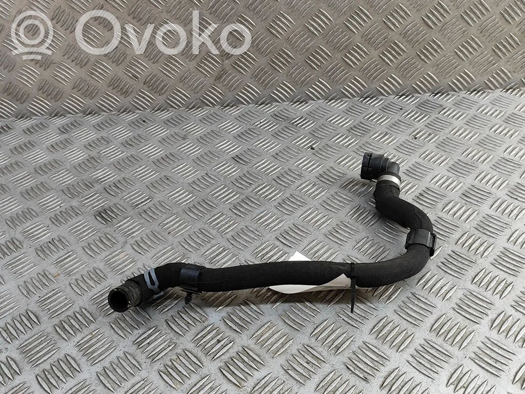 Volkswagen ID.4 Tubo flessibile del liquido di raffreddamento del motore