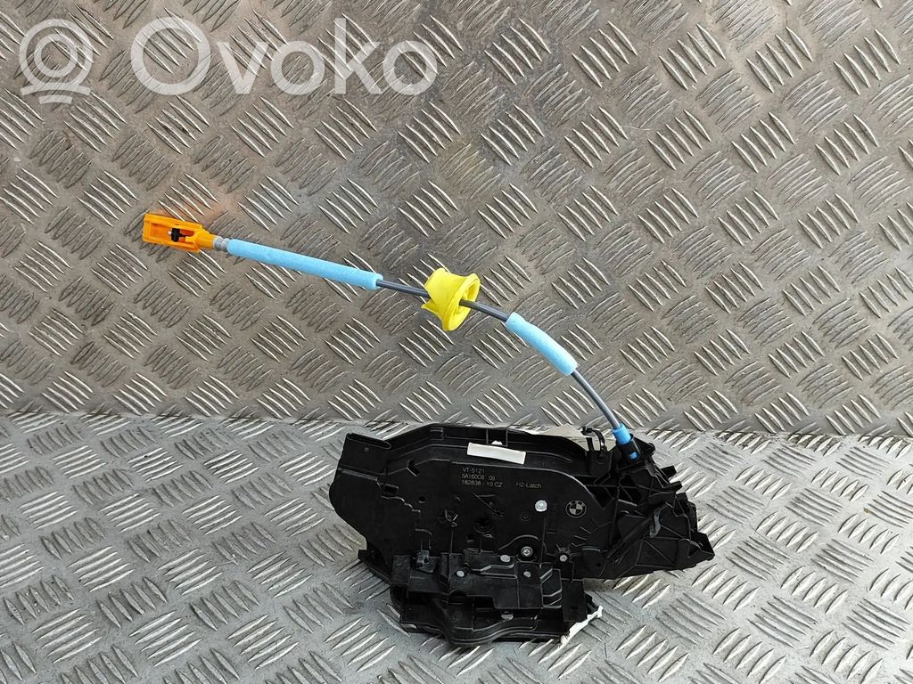 BMW 5 G60 G61 Front door lock 