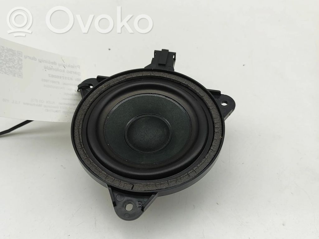 Audi Q3 F3 Altavoz de la puerta delantera 