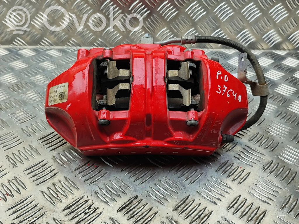Tesla Model 3 Priekinis suportas 