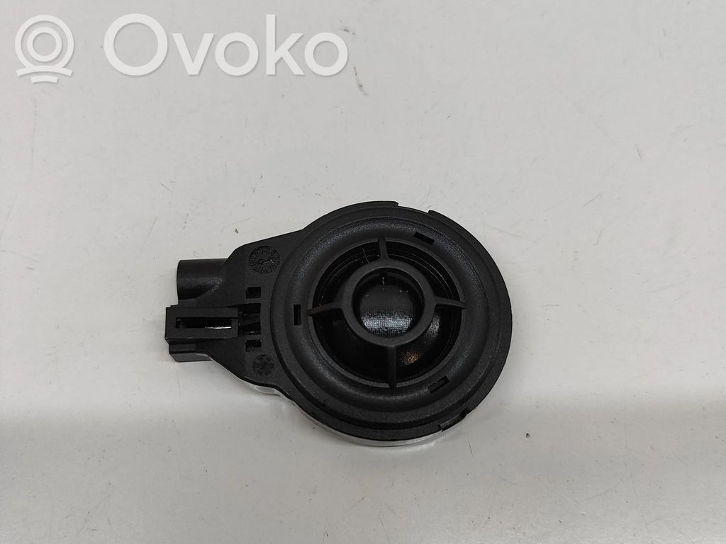 Audi A4 S4 B9 8W Altavoz del panel 