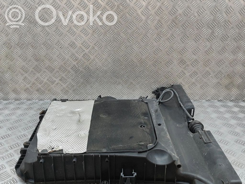 Audi Q7 4M Obudowa filtra powietrza 