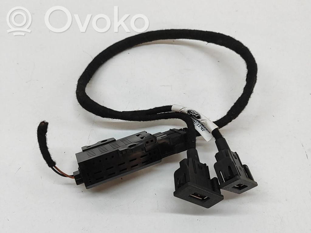 Ford Tourneo Custom Enchufe conector USB 