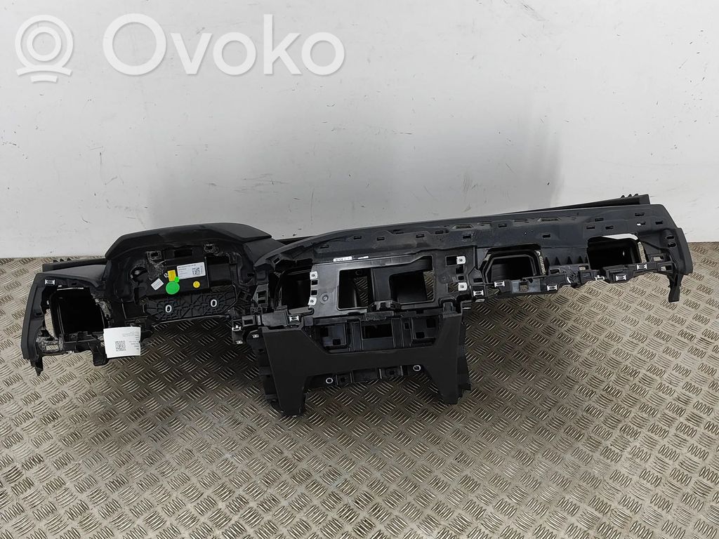 Audi Q4 e-tron Panelė 