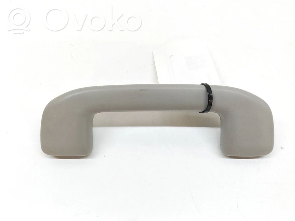 Toyota Yaris Cross Asidero interior delantero 