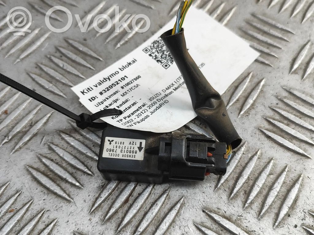 Isuzu D-Max Oro pagalvių smūgio daviklis 