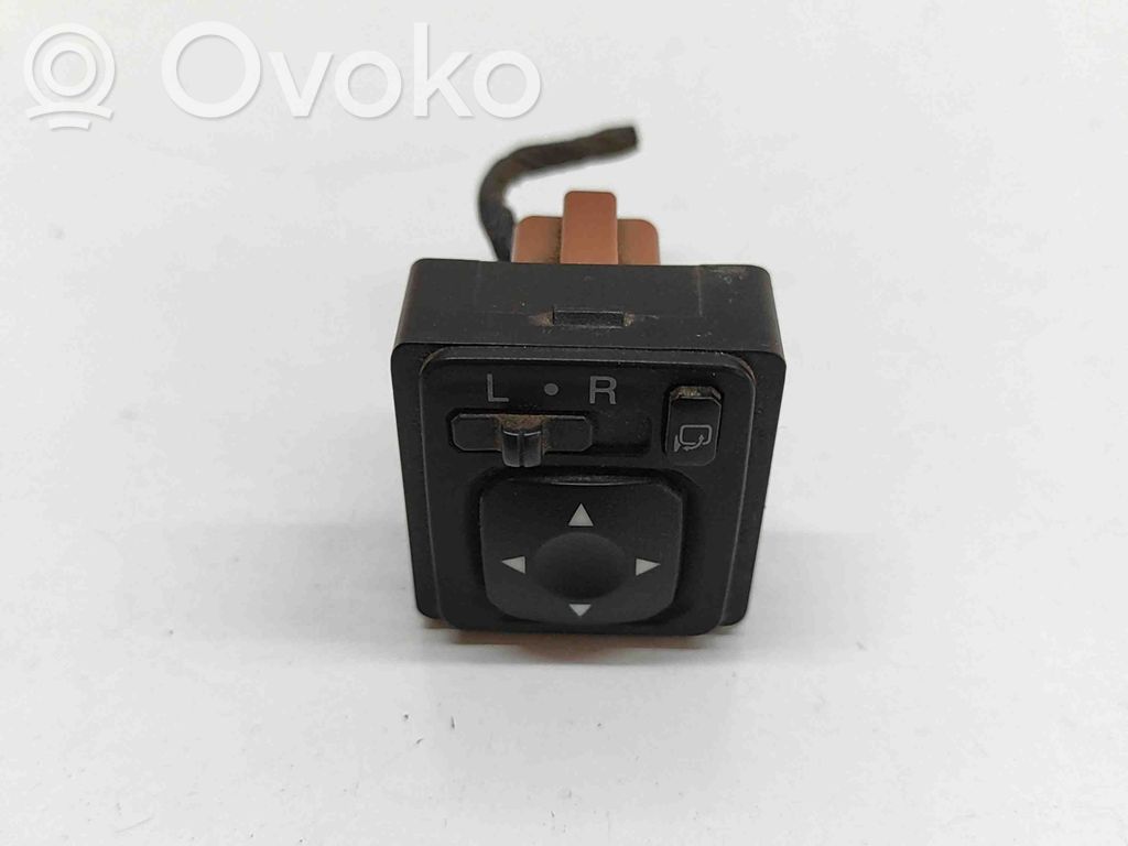 Mitsubishi Pajero Wing mirror switch 