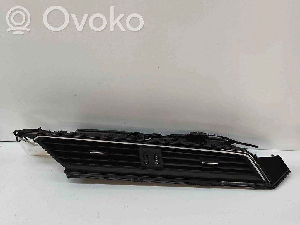 Audi e-tron Lango oro grotelės 