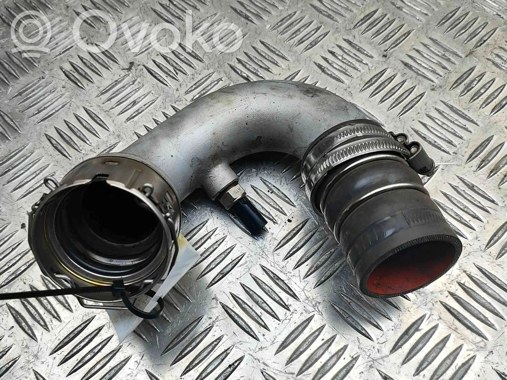 Volvo V60 Furtun/conductă intercooler 