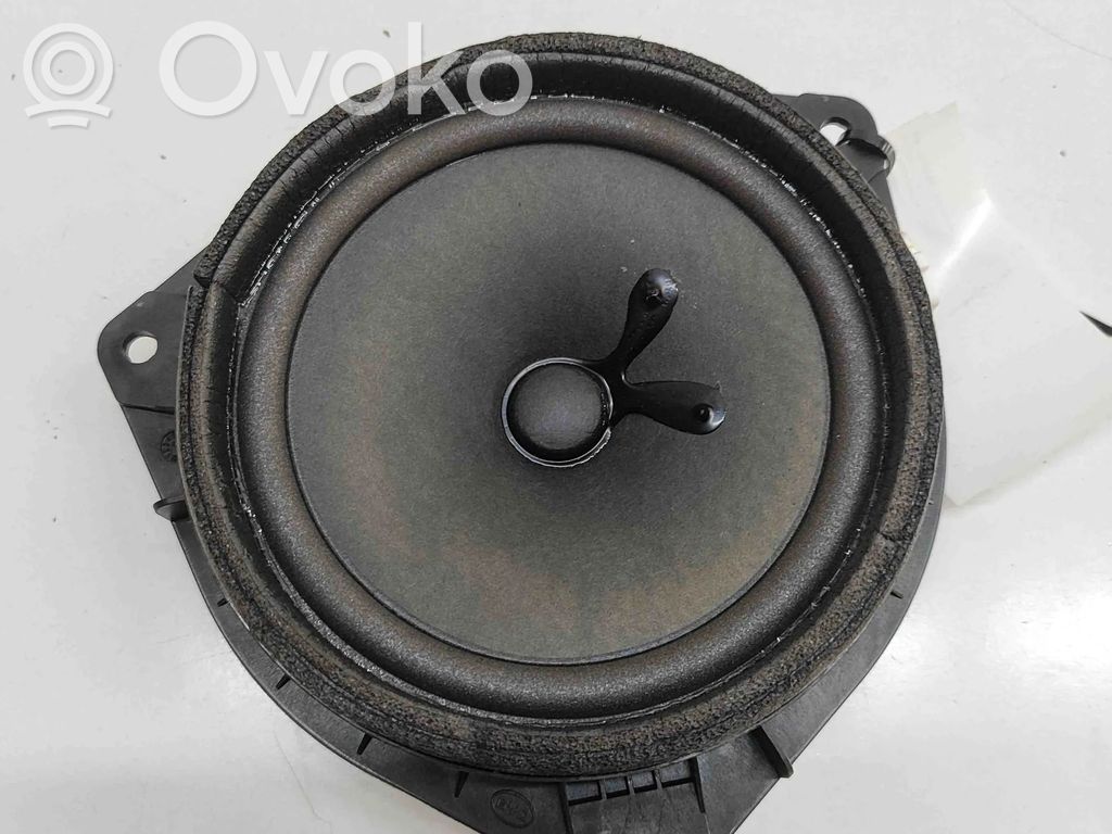 BYD Atto 3 Etuoven kaiutin 