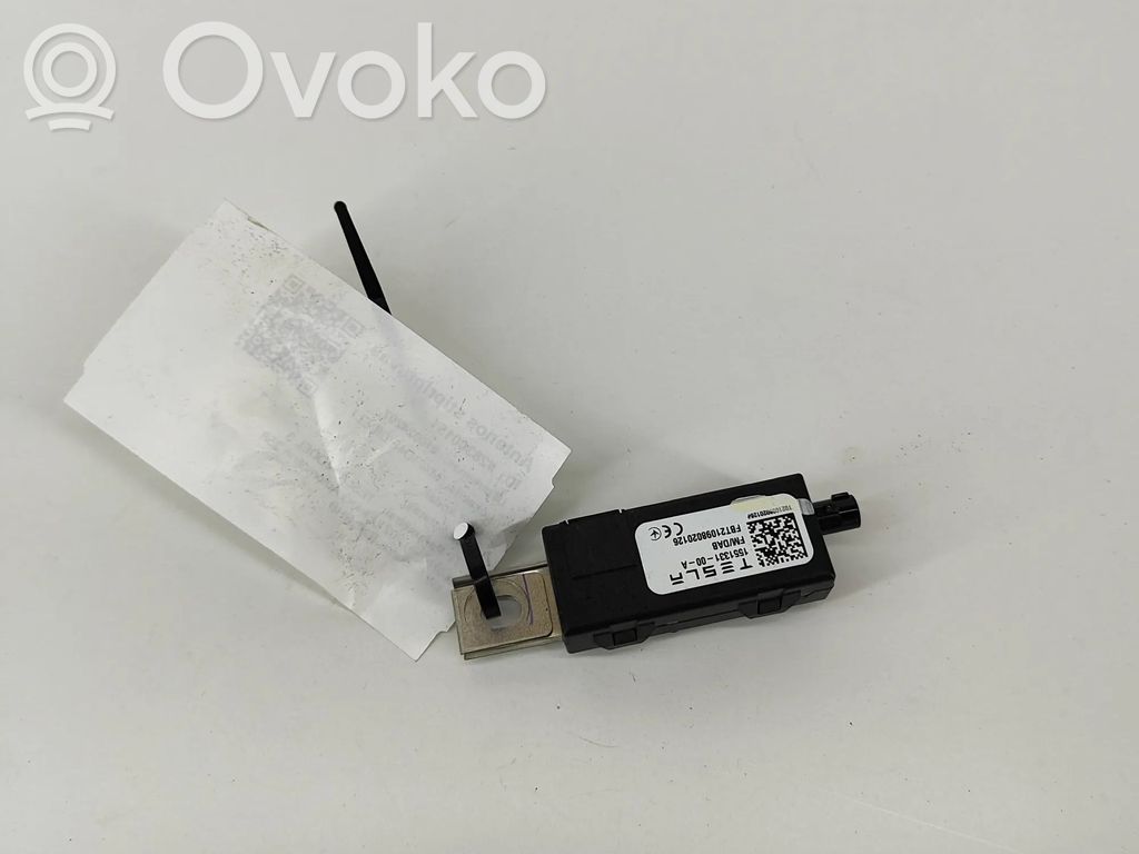Tesla Model 3 Antenos stiprintuvas 