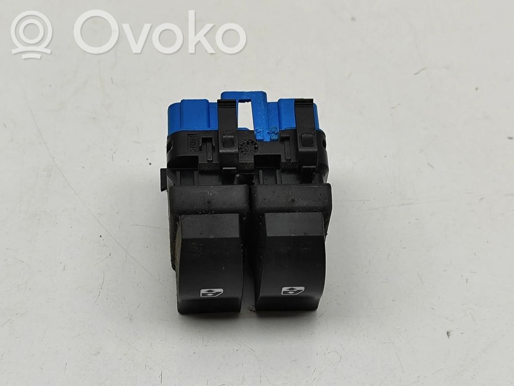 Opel Movano B Electric window control switch 