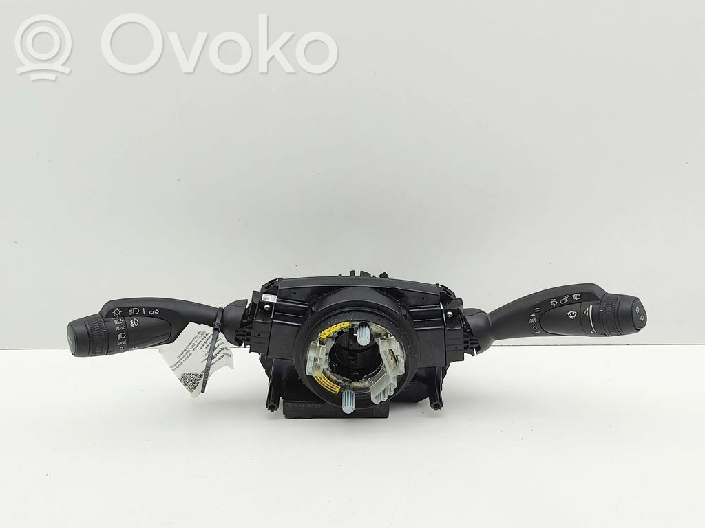 Volvo XC40 Leva indicatori 