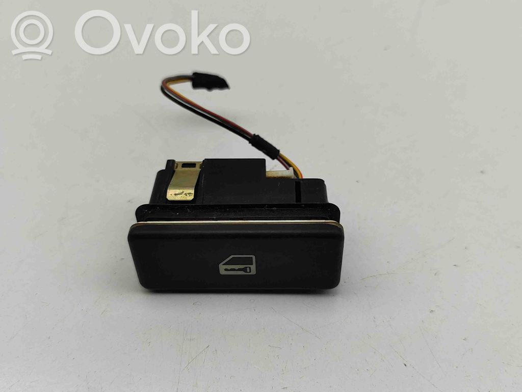 BMW 7 E38 Central locking switch button 