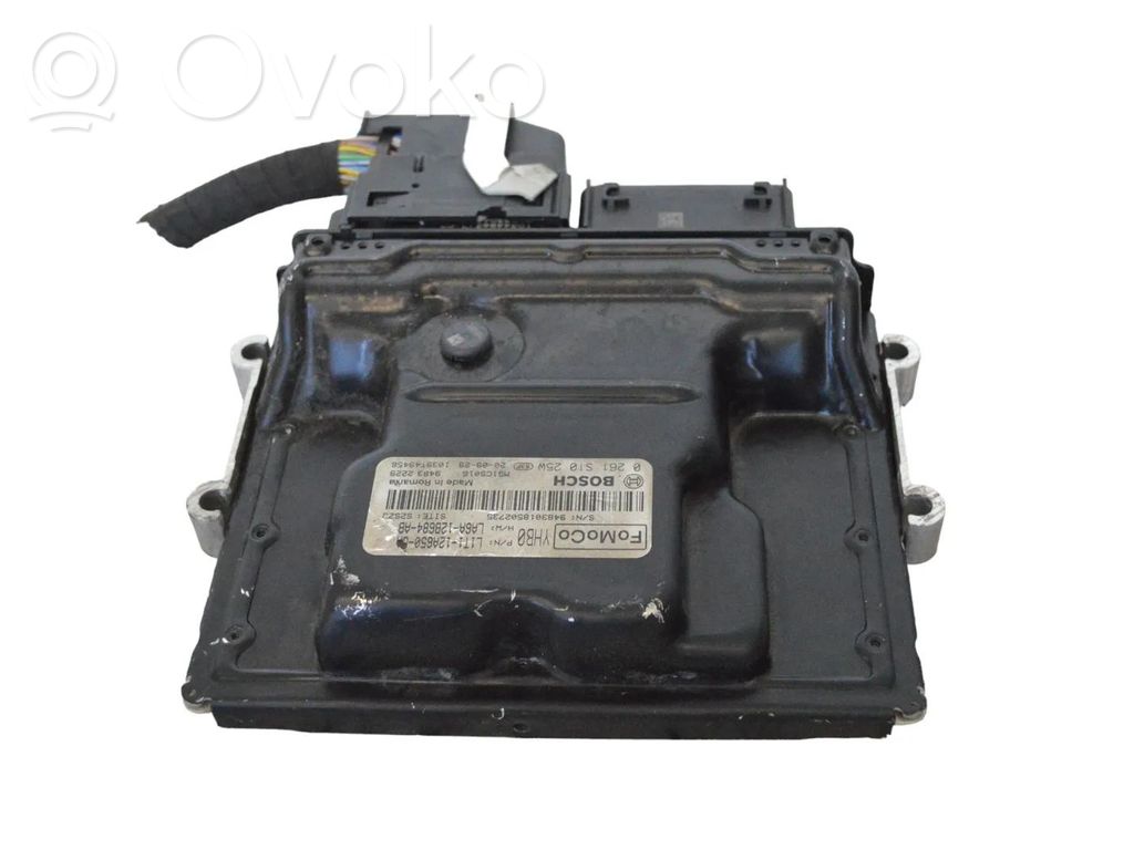 Unidad de control/módulo del motor   LA6A12B684AV,0261S1025W,L1T112A650GA