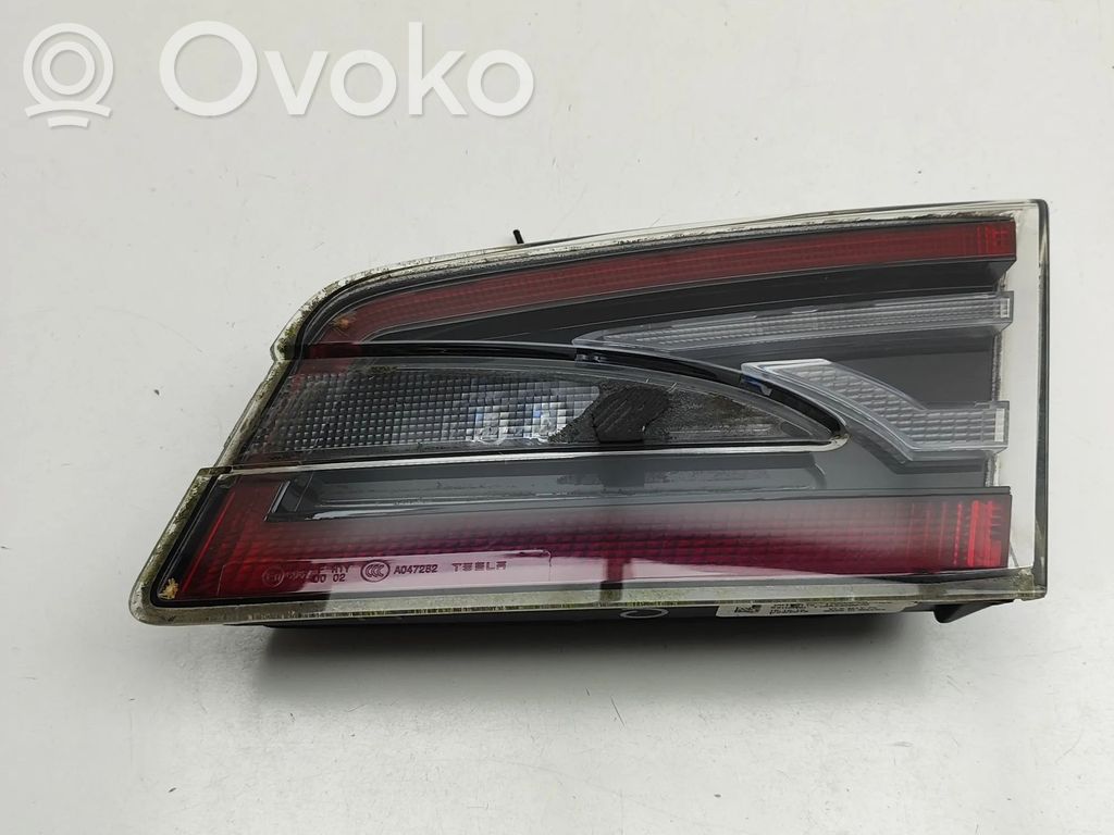 Tesla Model S Lampy tylnej klapy bagażnika 