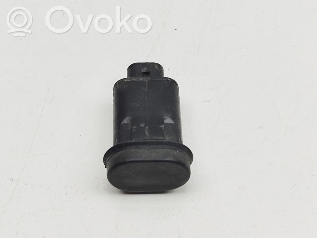 Tailgate/boot open switch button   23485764