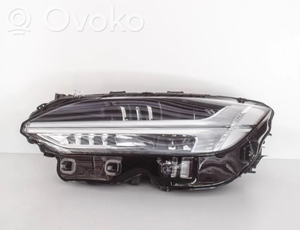 Volvo S90, V90 Scheinwerfer 