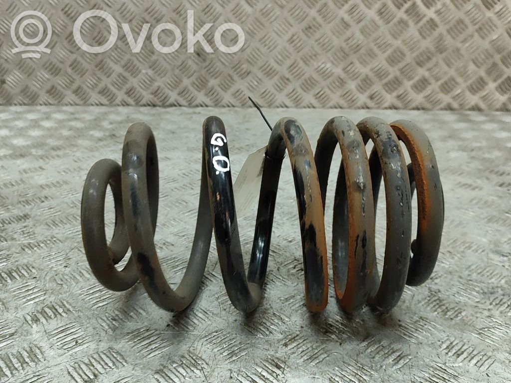 Opel Vivaro Rear coil spring 