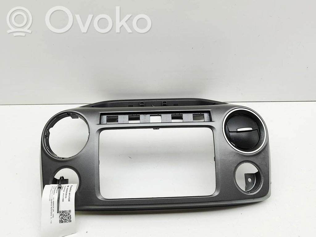 Volkswagen Amarok Rivestimento del vano portaoggetti del cruscotto 