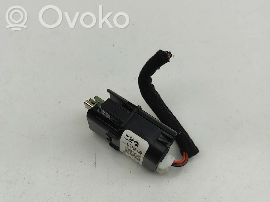 KIA Niro Enchufe conector USB 