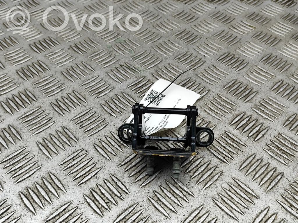 Volvo XC40 Zawias klapy tylnej bagażnika 