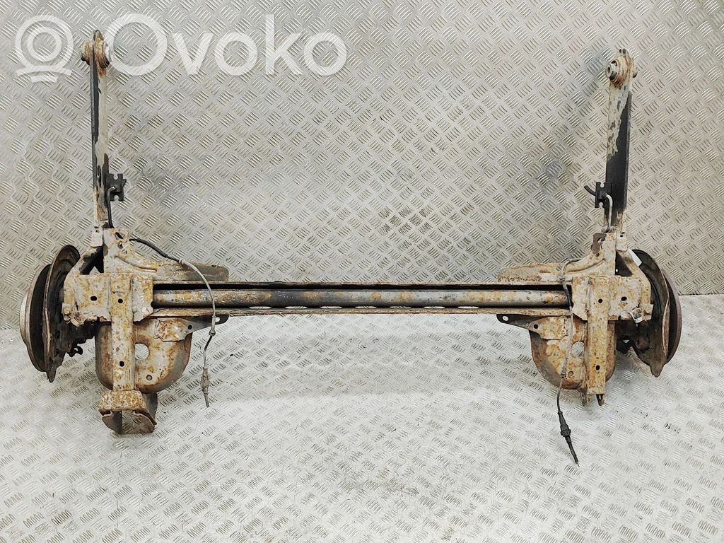 Opel Vivaro Eje trasero 