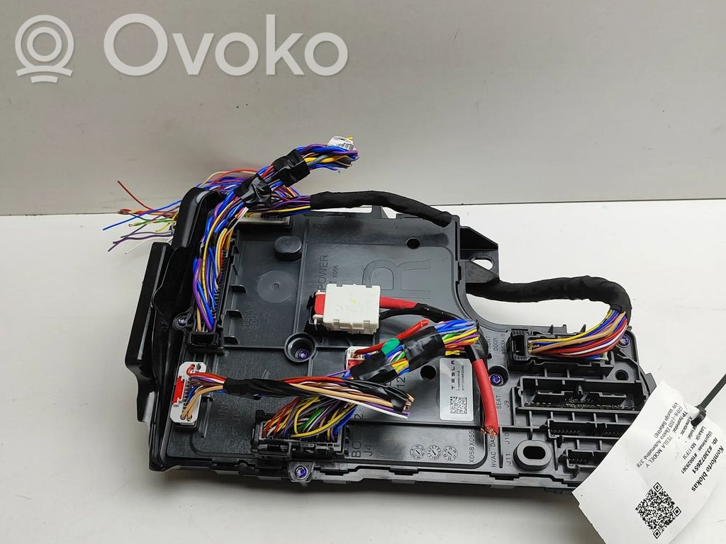 Tesla Model Y Juniper Central body control module 