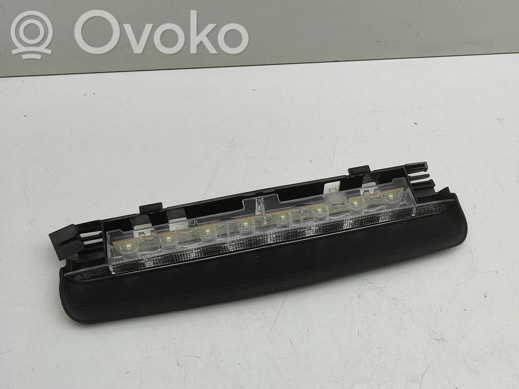 BMW 2 F22 F23 Troisième feu stop
