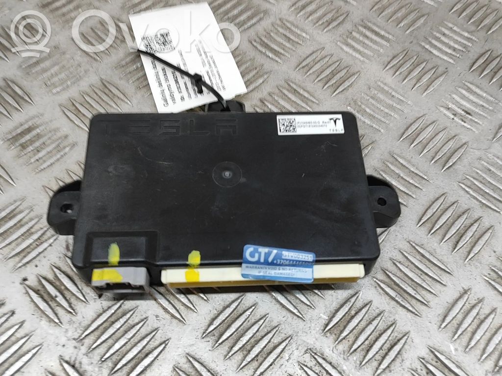 Tesla Model X Door control unit/module 