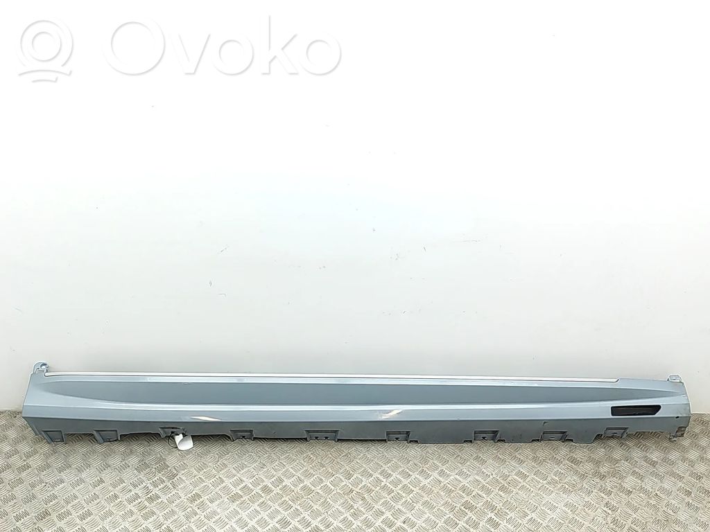 BMW X7 G07 Sill 
