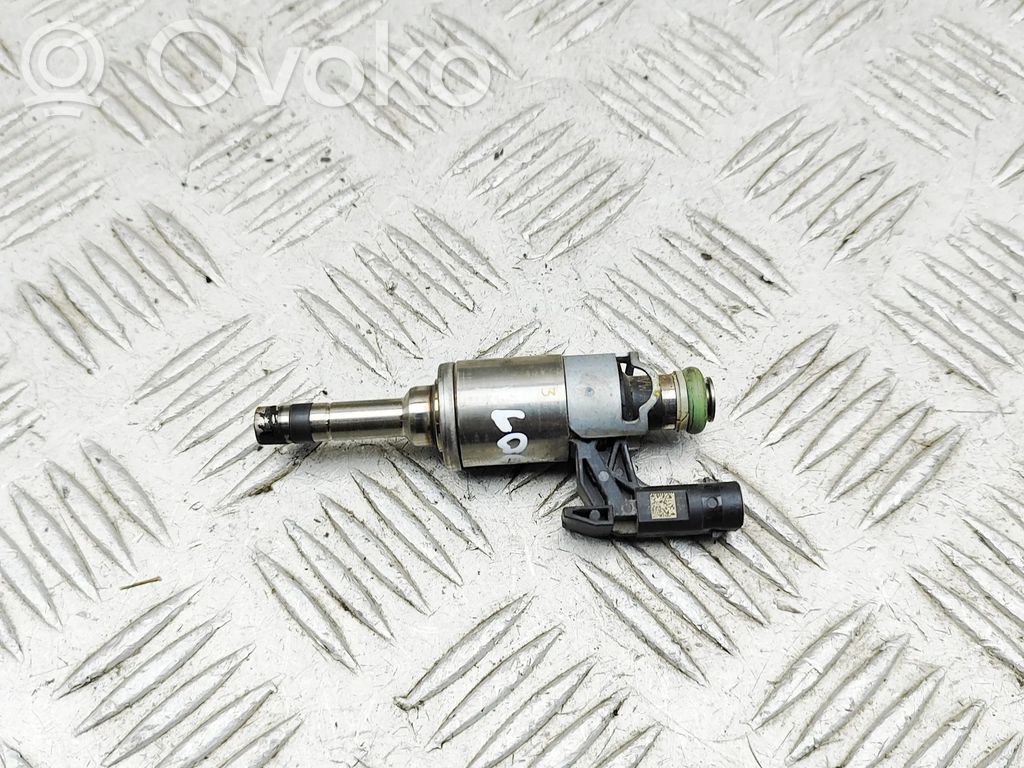 Volkswagen PASSAT B8 Iniettore