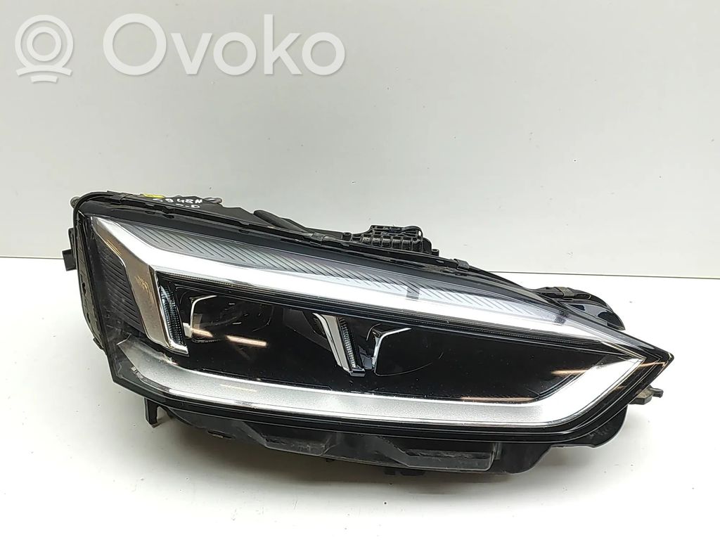 Audi A5 Headlight/headlamp 