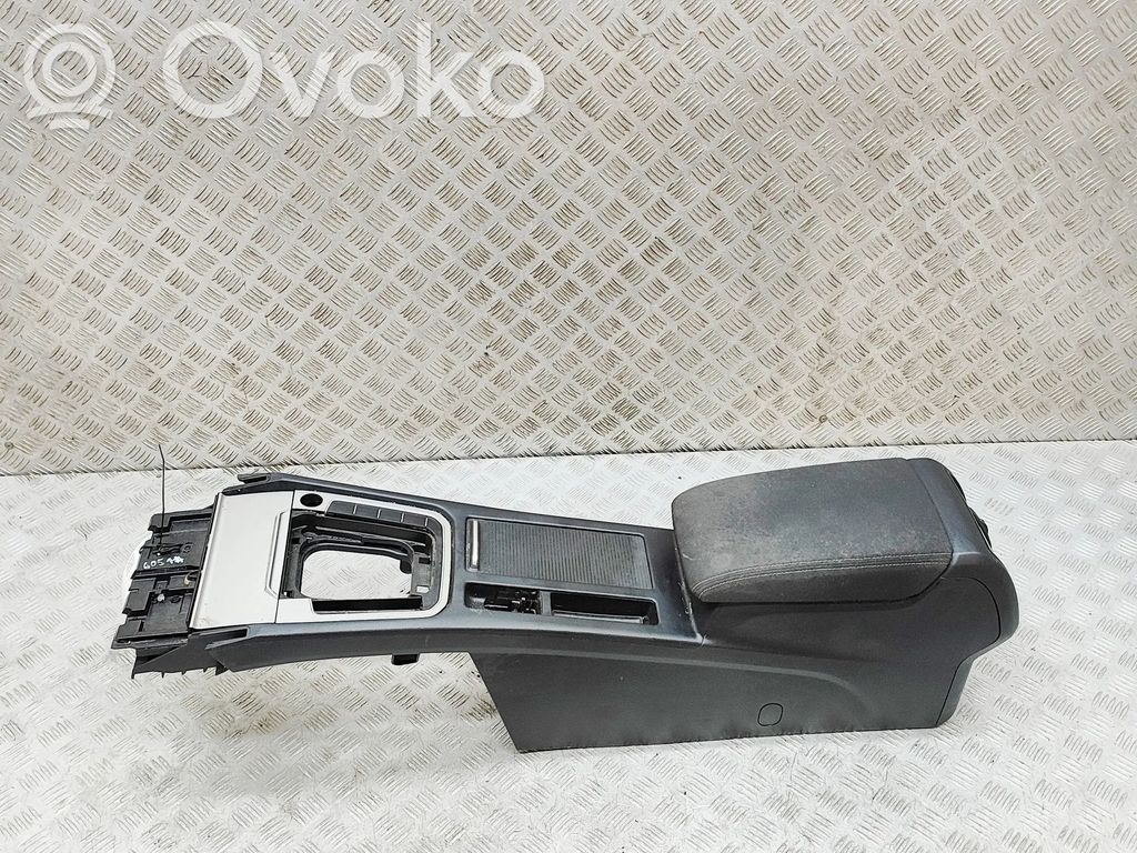 Volkswagen PASSAT B8 Consolle centrale 