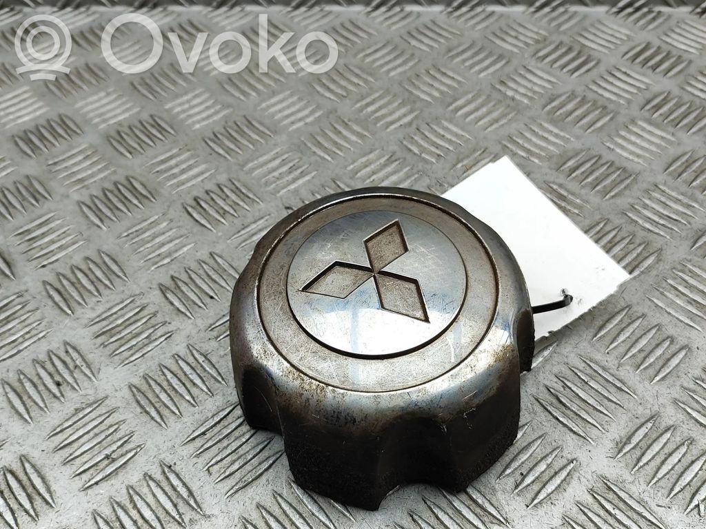 Mitsubishi L200 Kołpaki oryginalne R20 