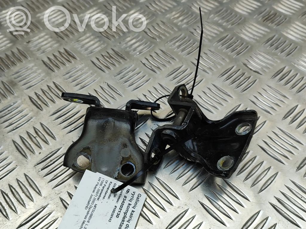 Mitsubishi L200 Set di cerniere portiera posteriore 